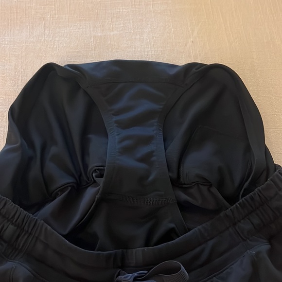 LULULEMON • Hotty Hot black running athletic shorts • Drawstring • Size 8 - Picture 9 of 15